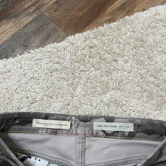 Pilcro & The Letterpress 26 Gray Military Camo Velvet High Rise Skinny Jeans - Picture 6 of 7